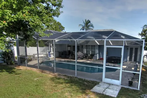 741 SE Thornhill Drive Port St Lucie FL 34983