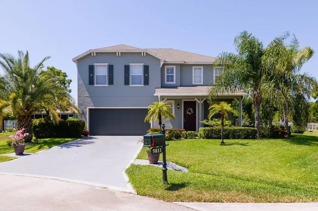 5811 NW Breezy Brook Court Port St Lucie FL 34986
