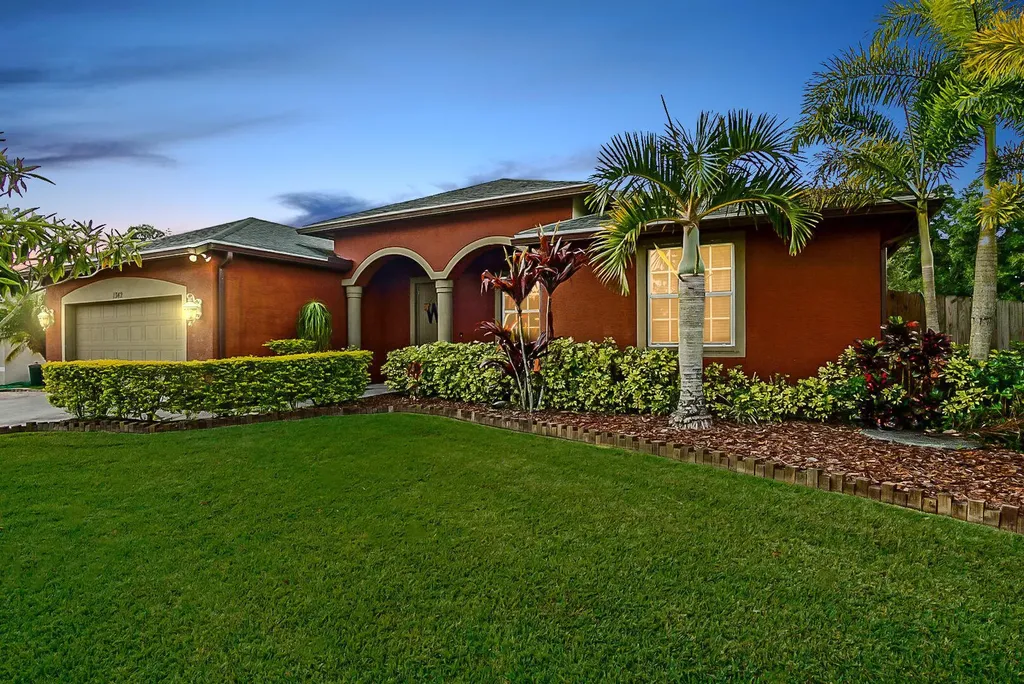 1342 SW Bartell Avenue Port St Lucie FL 34953
