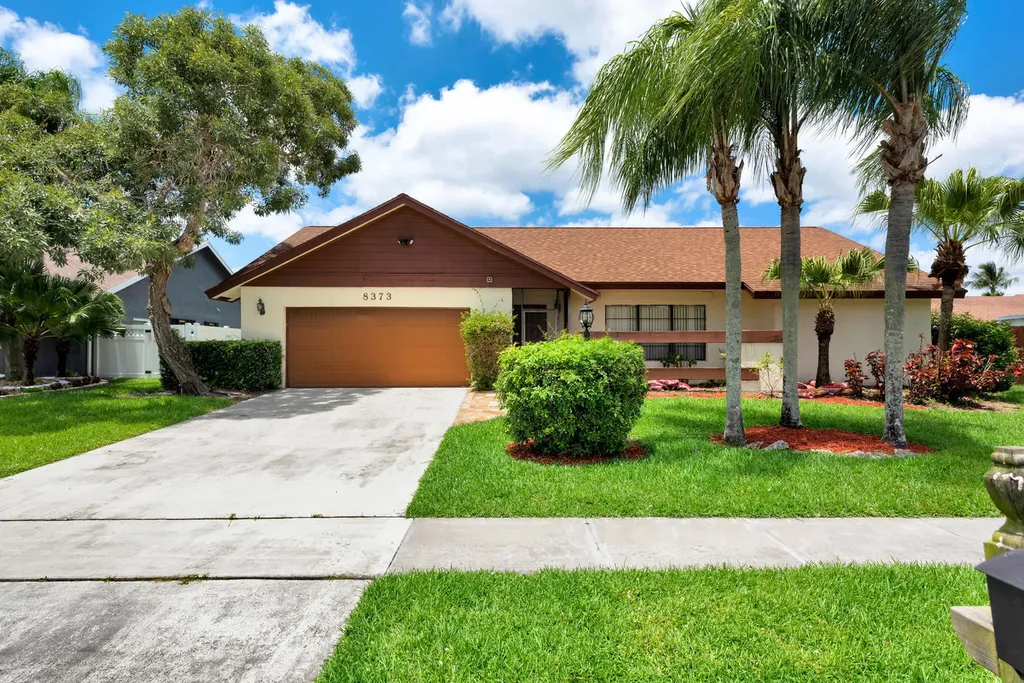 8373 Myakka Court Lake Worth FL 33467