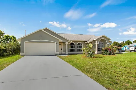 801 SW Trouville Avenue Port St Lucie FL 34953
