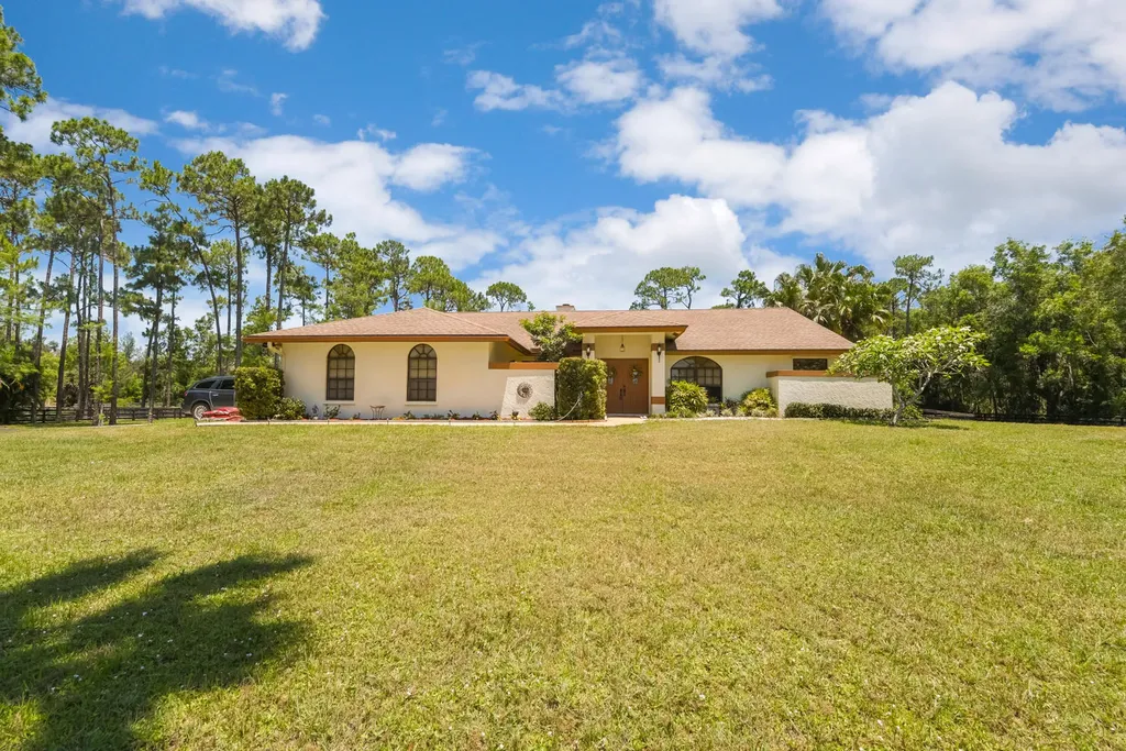 11581 Hawk Hollow Lake Worth FL 33449