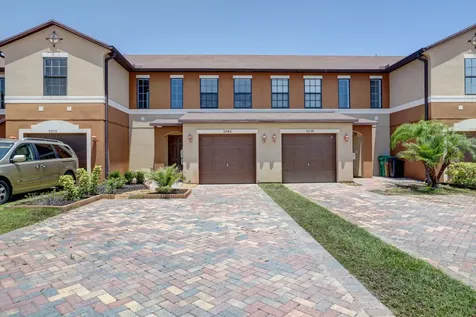 5042 NW Coventry Circle Port St Lucie FL 34986