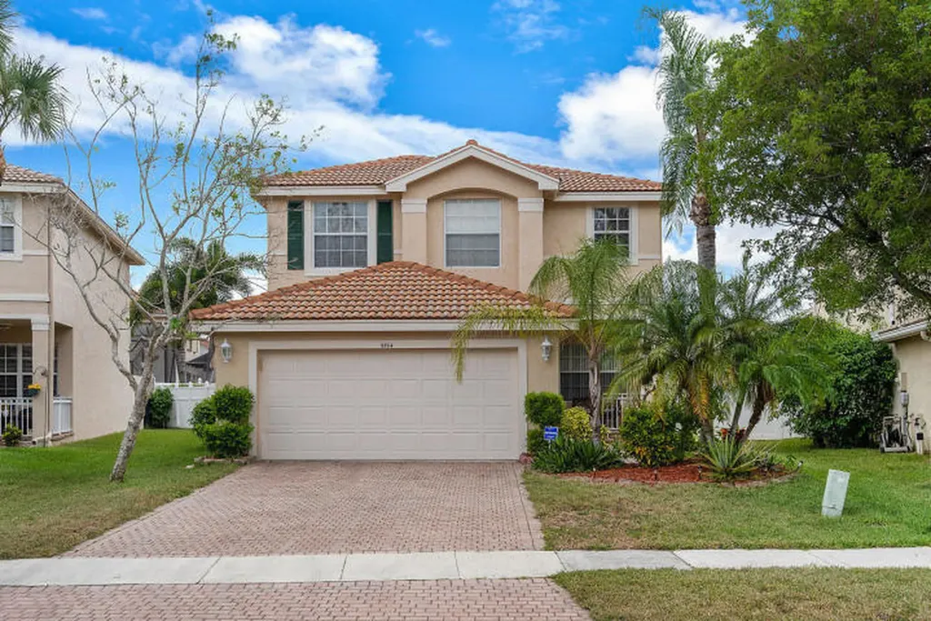5154 Aurora Lake Circle Greenacres FL 33463