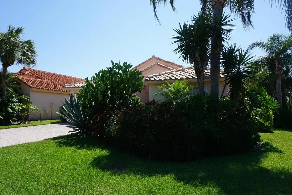 11689 Dove Hollow Avenue Boynton Beach FL 33437