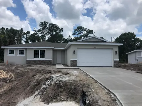 1386 SW Babcock Avenue Port St Lucie FL 34953