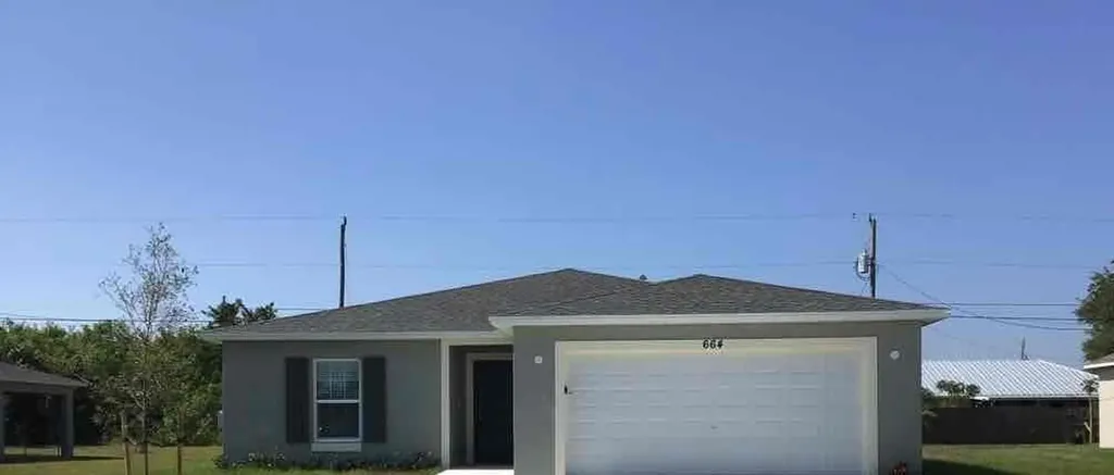 664 SW Backert Avenue Port St Lucie FL 34953