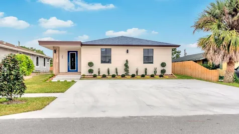 216 Broward Avenue Greenacres FL 33463