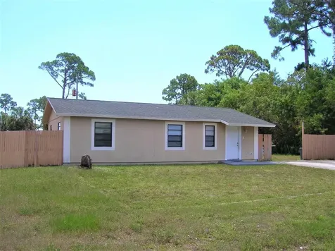 2212 N 42nd Street Fort Pierce FL 34946