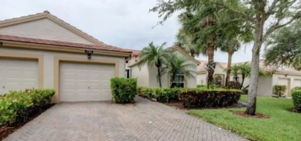 7754 Coral Lake Drive Delray Beach FL 33446