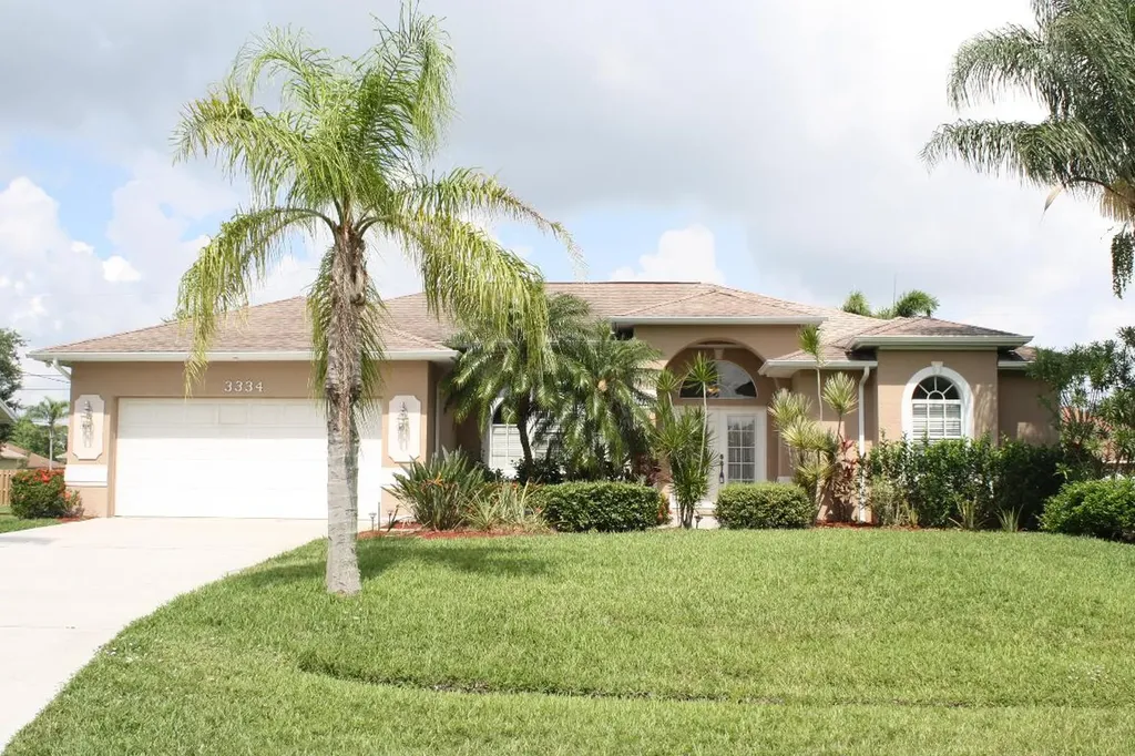 3334 SW Mundy Street Port St Lucie FL 34953