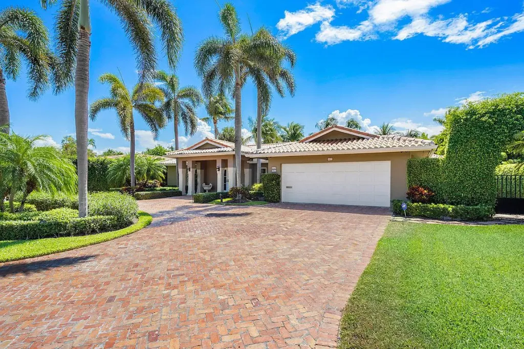 2001 Banyan Road Boca Raton FL 33432