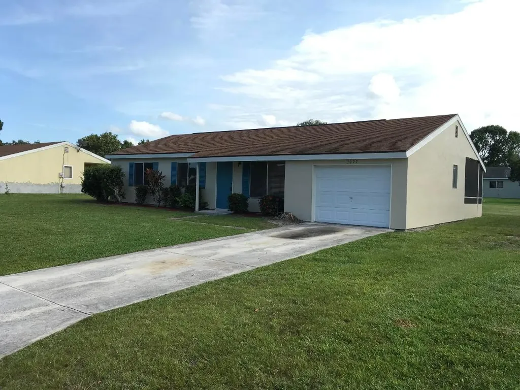 2097 SE Hideaway Circle Port St Lucie FL 34952