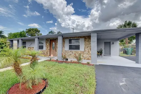 4720 NW 14th Street Lauderhill FL 33313