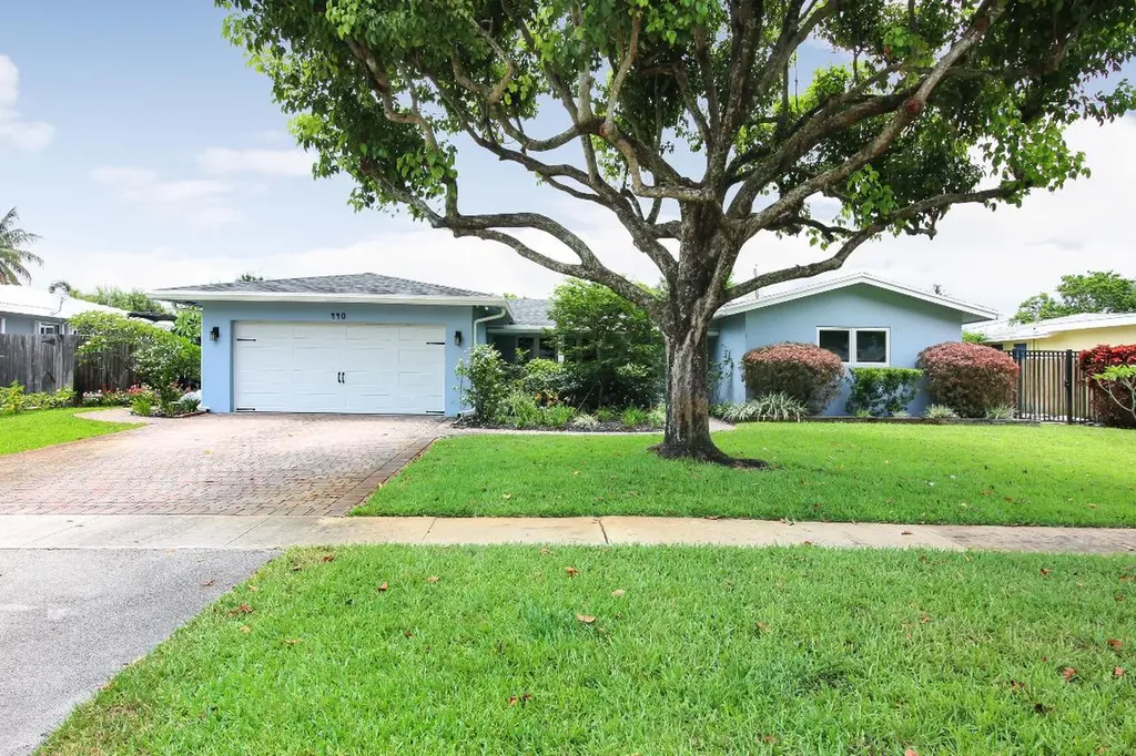 440 SW 55th Terrace Plantation FL 33317