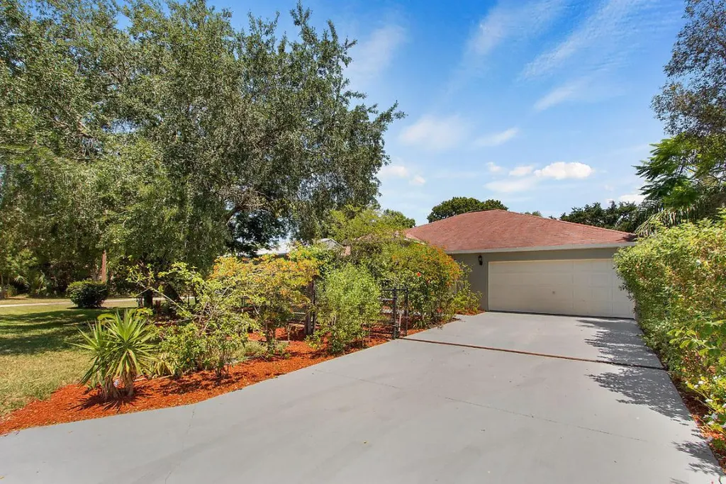 7802 Lockwood Drive Fort Pierce FL 34951