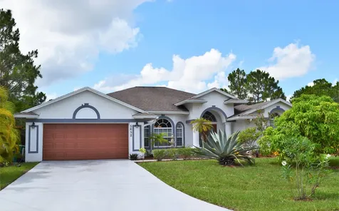 5652 NW Krin Court Port St Lucie FL 34986