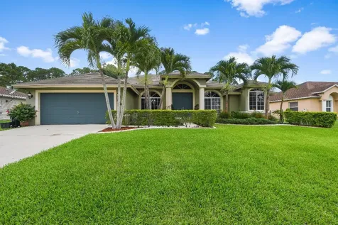 1869 SW Bellevue Avenue Port St Lucie FL 34953