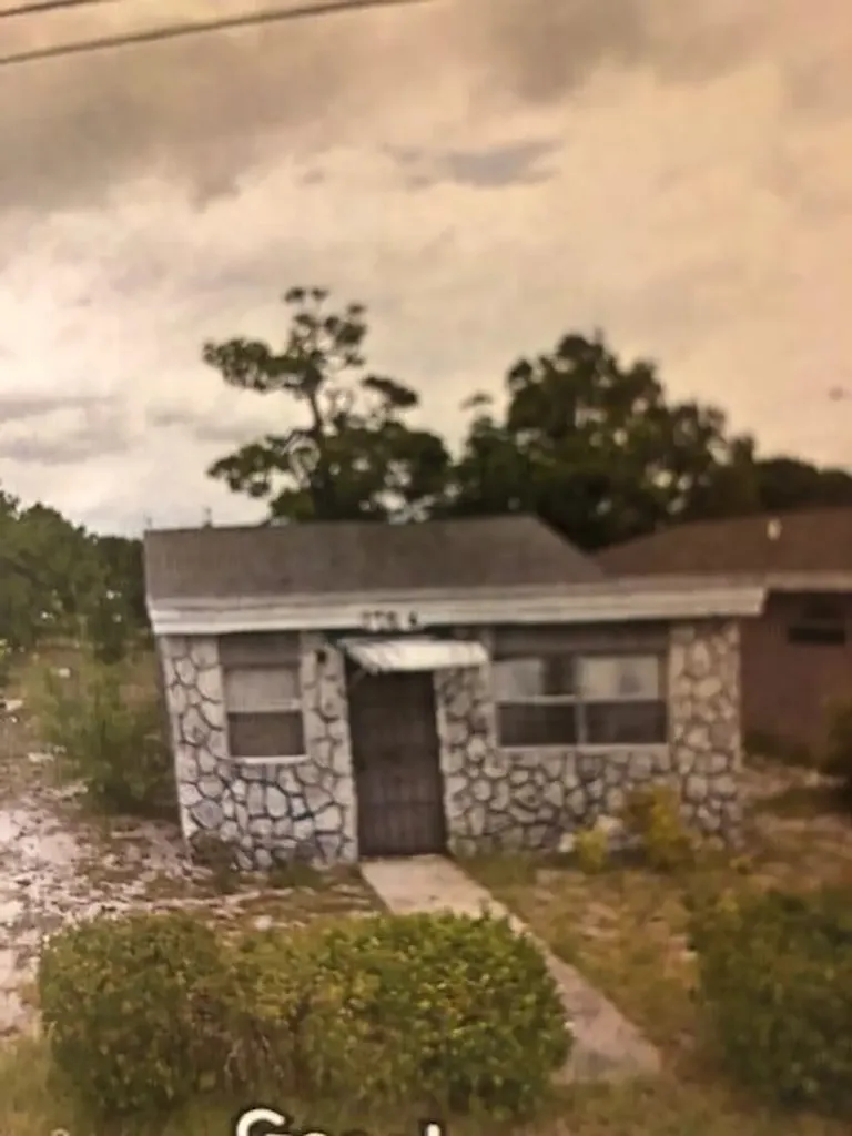 1204 Avenue L Fort Pierce FL 34950