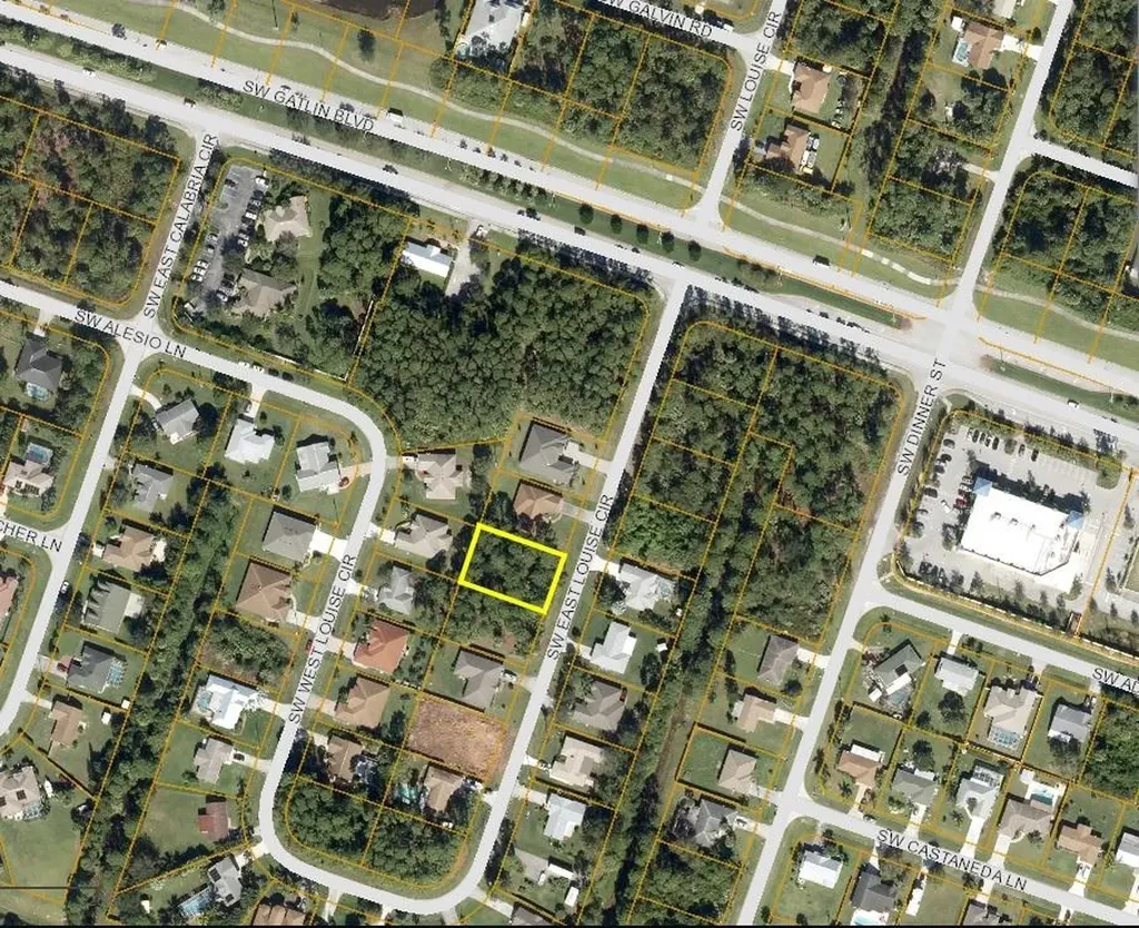 2826 SW East Louise Circle Port St Lucie FL 34953