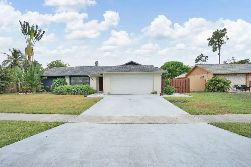 154 Parkwood Drive Royal Palm Beach FL 33411