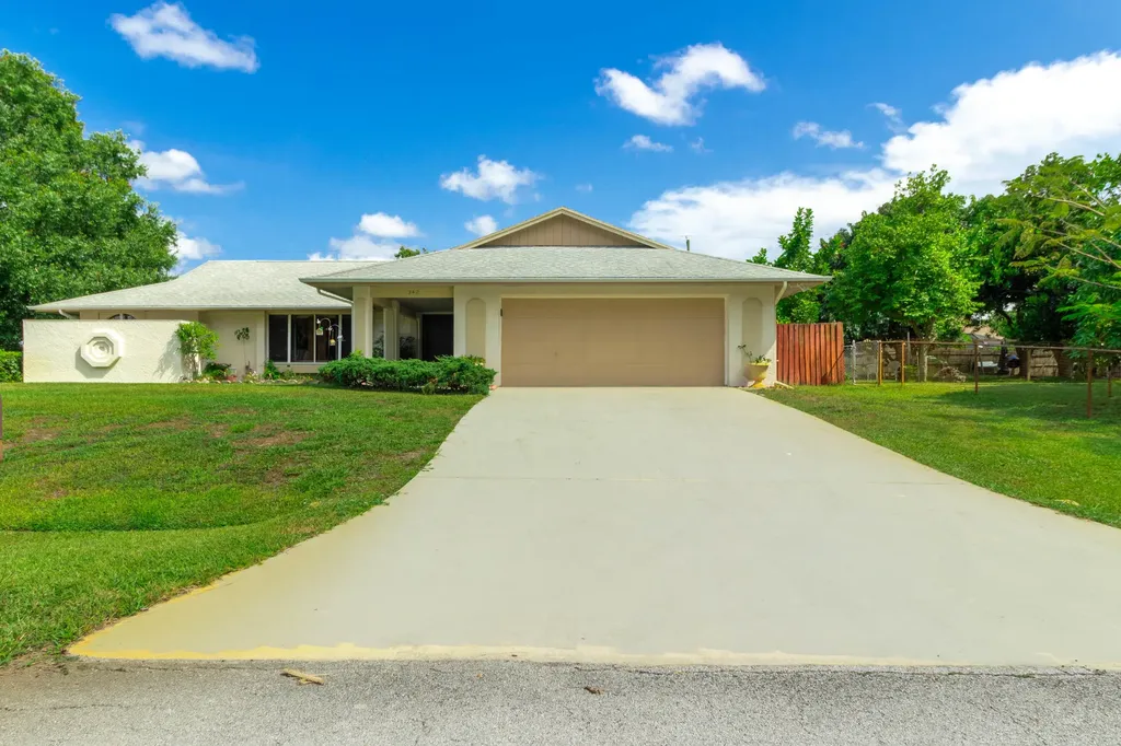 242 SE Walsh Terrace Port St Lucie FL 34983