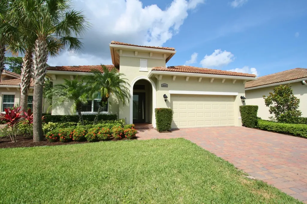 10867 SW Visconti Way Port St Lucie FL 34986