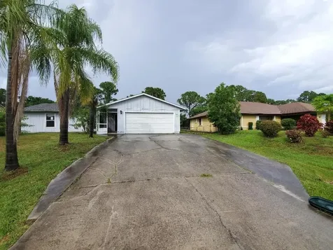 1919 SW Taurus Lane Port St Lucie FL 34984