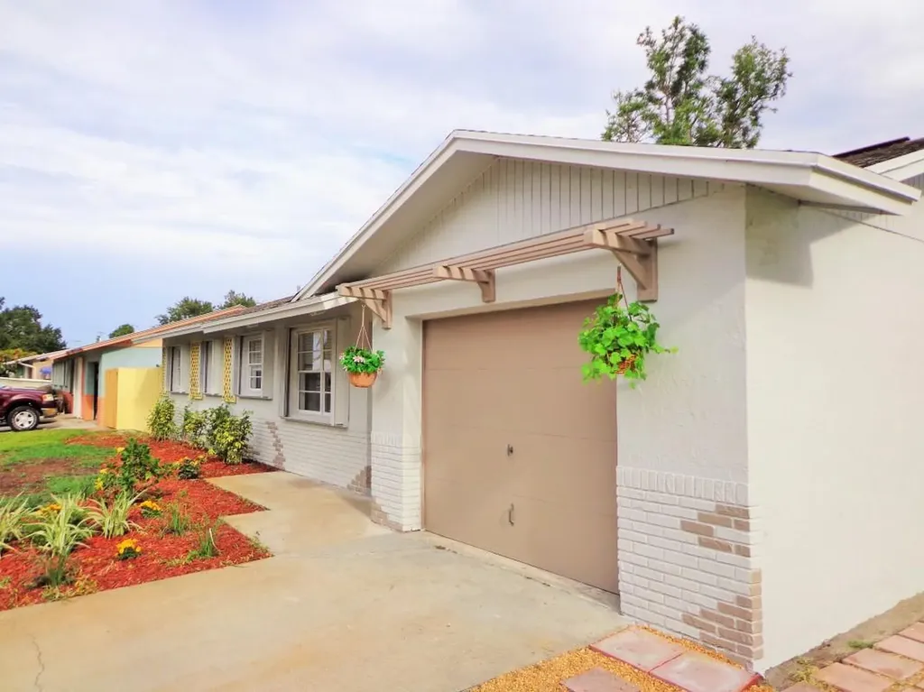 1560 NE 24th Terrace Jensen Beach FL 34957