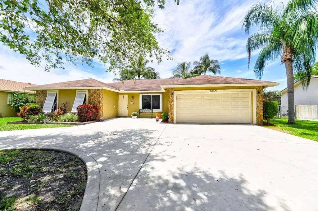 10899 NW 21st Place Coral Springs FL 33071