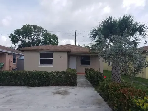 171 NE 35th Court Oakland Park FL 33334