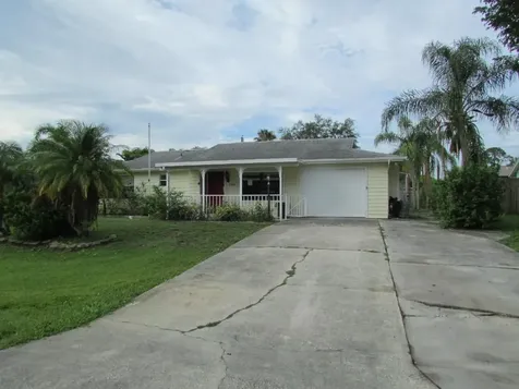 338 NE Greenbrier Avenue Port St Lucie FL 34983