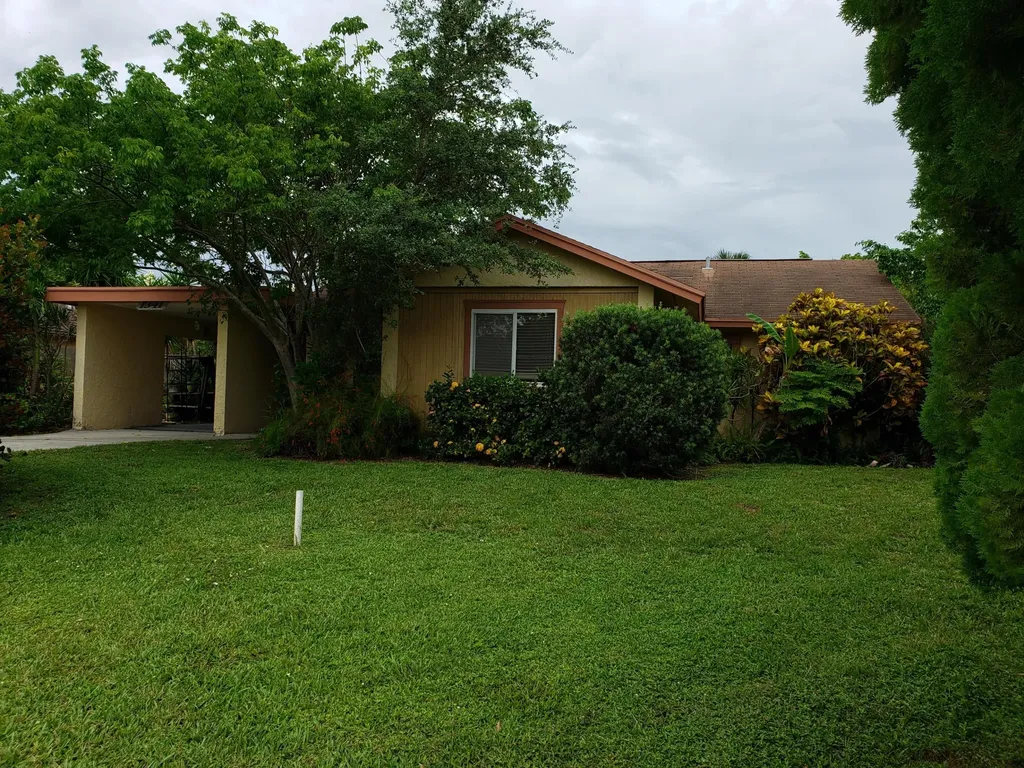 1341 Westside Way Royal Palm Beach FL 33411