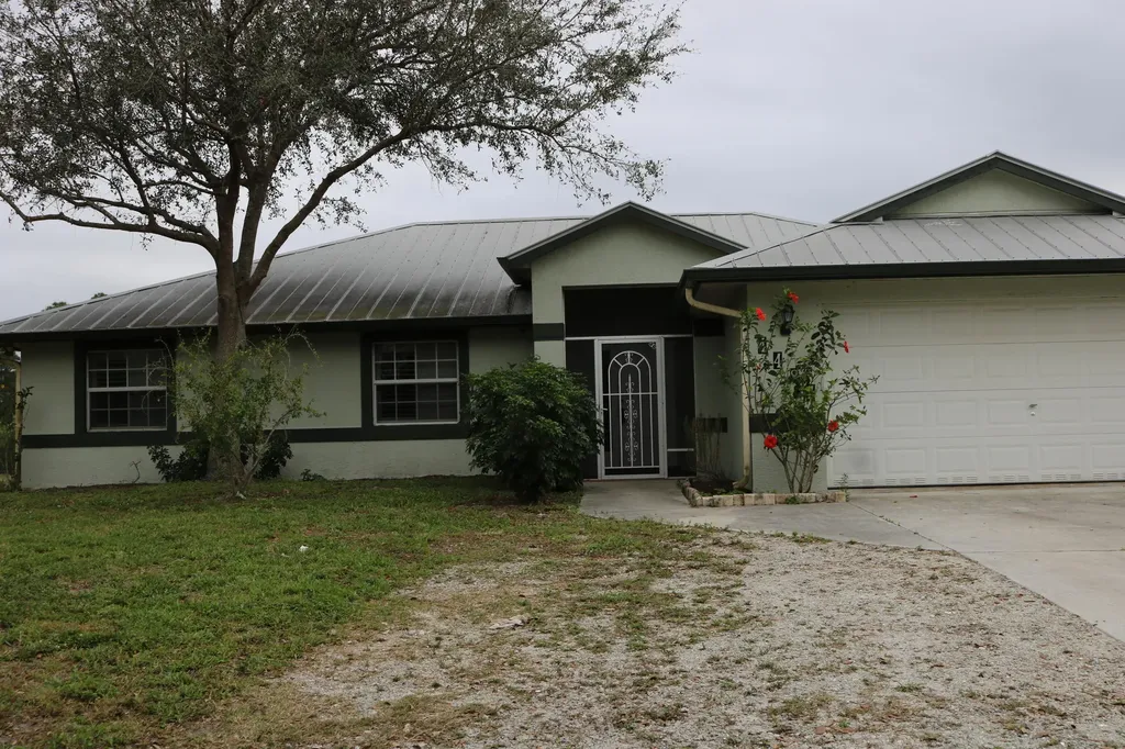 4484 SW Boatramp Avenue Palm City FL 34990