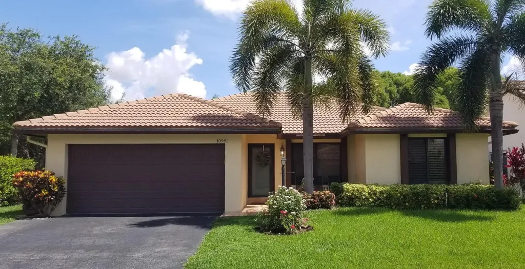 10981 Cypress Run Circle Coral Springs FL 33071