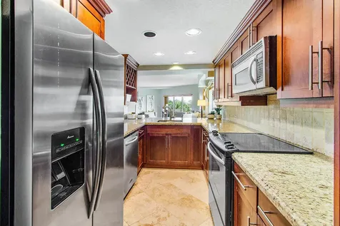 931 Palm Trail Delray Beach FL 33483