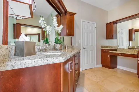 931 Palm Trail Delray Beach FL 33483