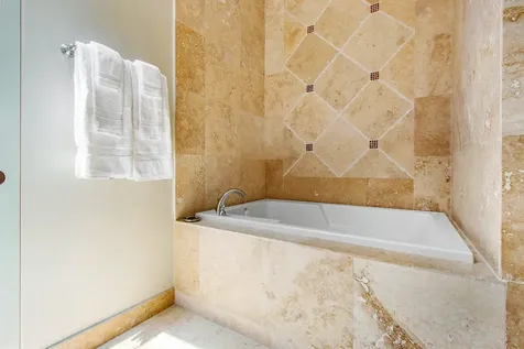 931 Palm Trail Delray Beach FL 33483