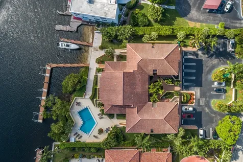 931 Palm Trail Delray Beach FL 33483