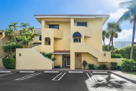 931 Palm Trail Delray Beach FL 33483