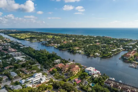 931 Palm Trail Delray Beach FL 33483