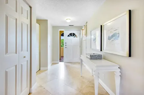 931 Palm Trail Delray Beach FL 33483