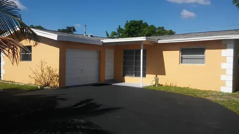 8651 NW 27th Place Sunrise FL 33322