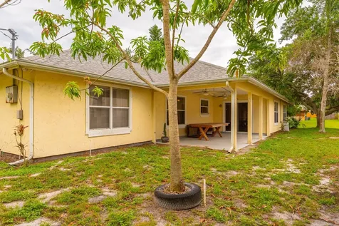 2248 Granville Street NE Palm Bay FL 32907
