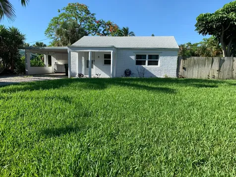 8 Eastview Avenue Delray Beach FL 33483