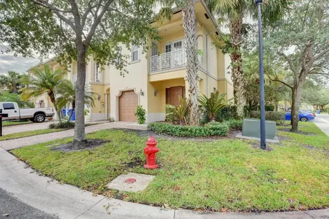 110 Via Aurelia Royal Palm Beach FL 33411
