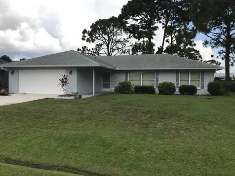 548 NW Placid Avenue Port St Lucie FL 34983