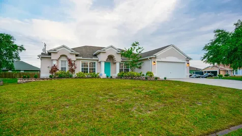384 SW Millard Drive Port St Lucie FL 34953