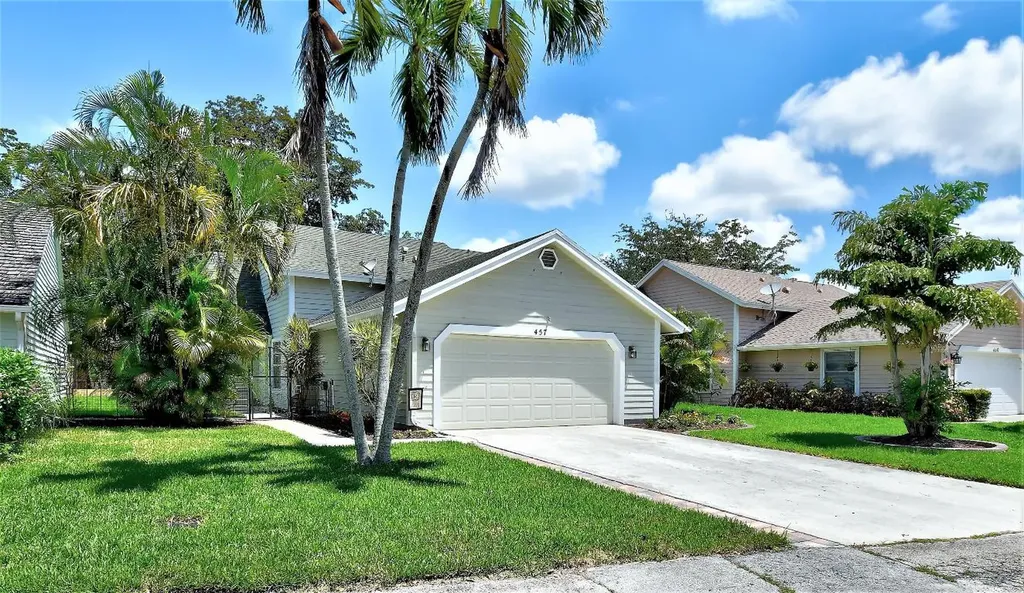 457 Goldenwood Way Wellington FL 33414