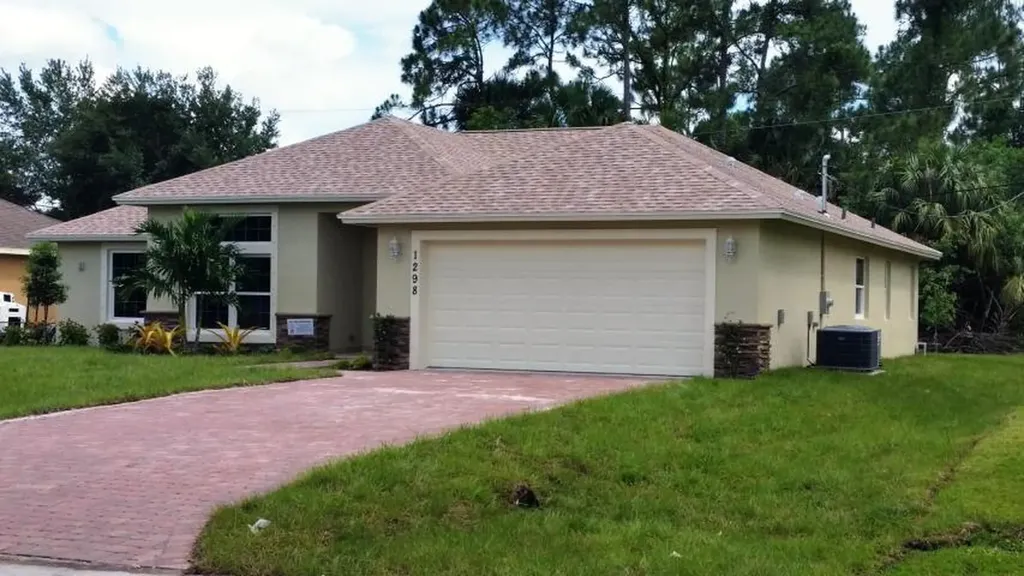 1298 SW Porter Road Port St Lucie FL 34953